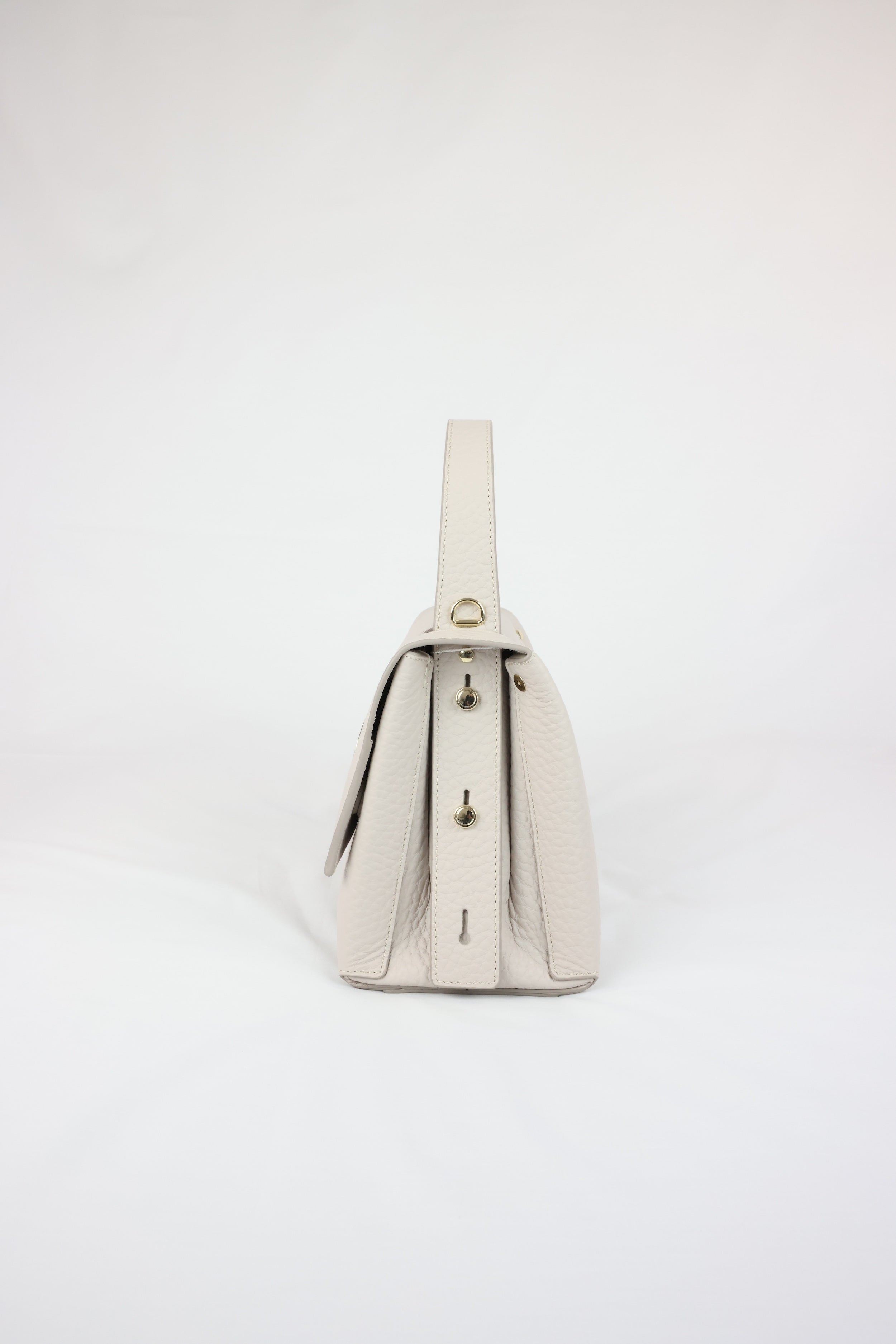 Saki in Light Beige